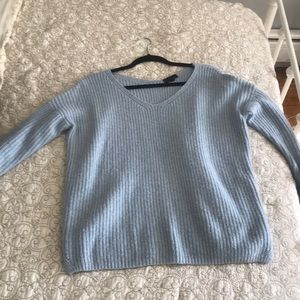 TOPSHOP BABY BLUE SWEATER